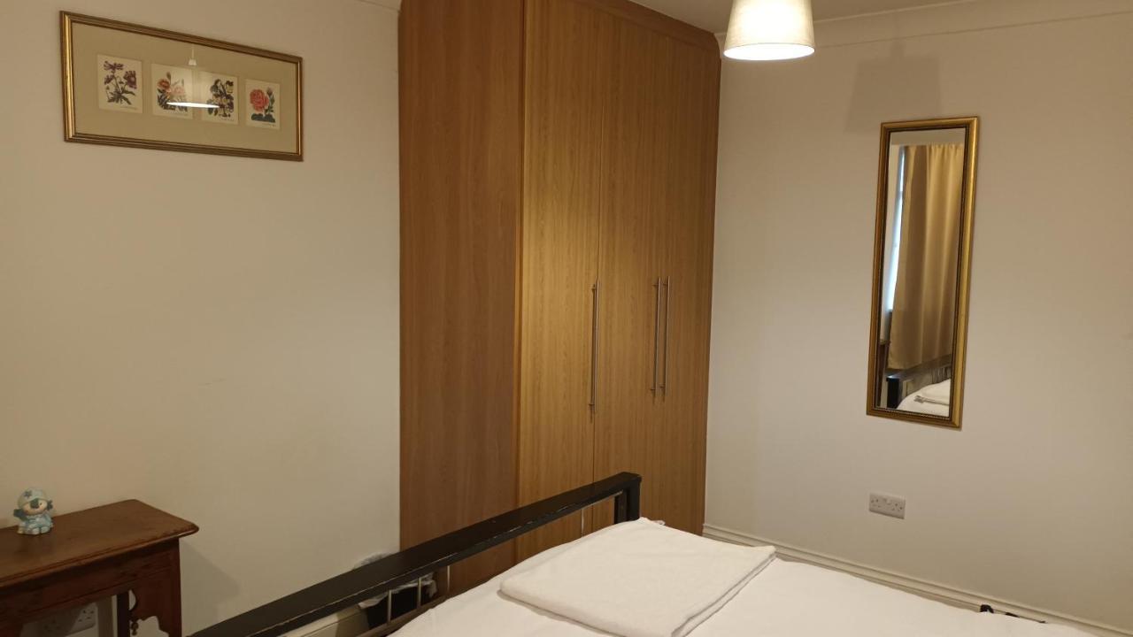Apartment Cosy Relaxing 4 Bed With 2 Parking Space *