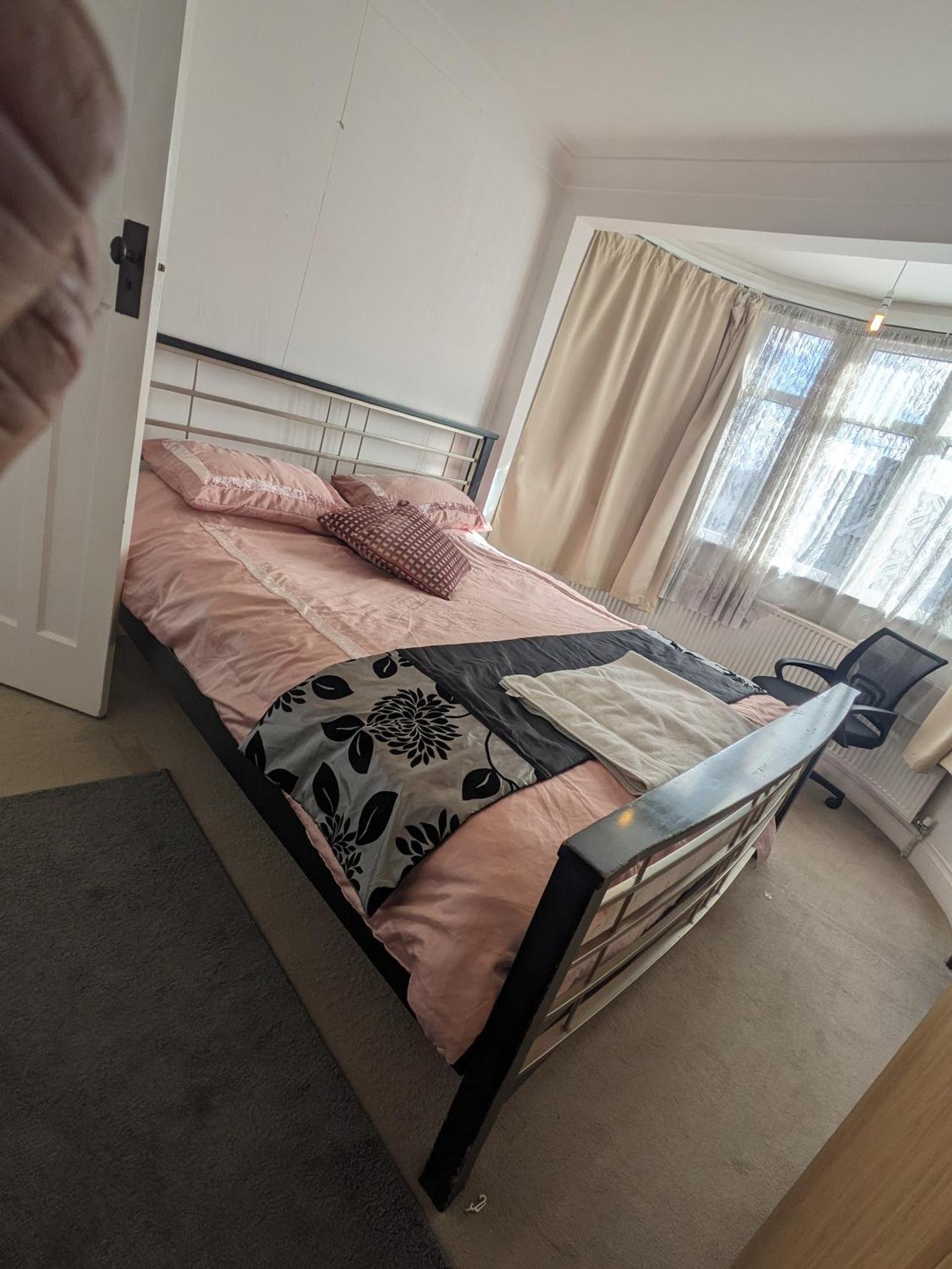 Apartment Cosy Relaxing 4 Bed With 2 Parking Space *