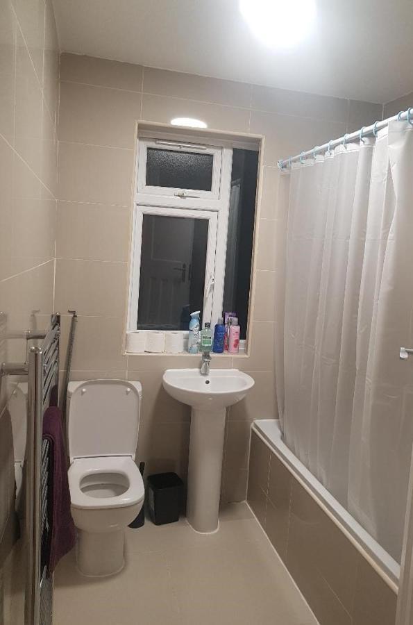 Apartment Cosy Relaxing 4 Bed With 2 Parking Space