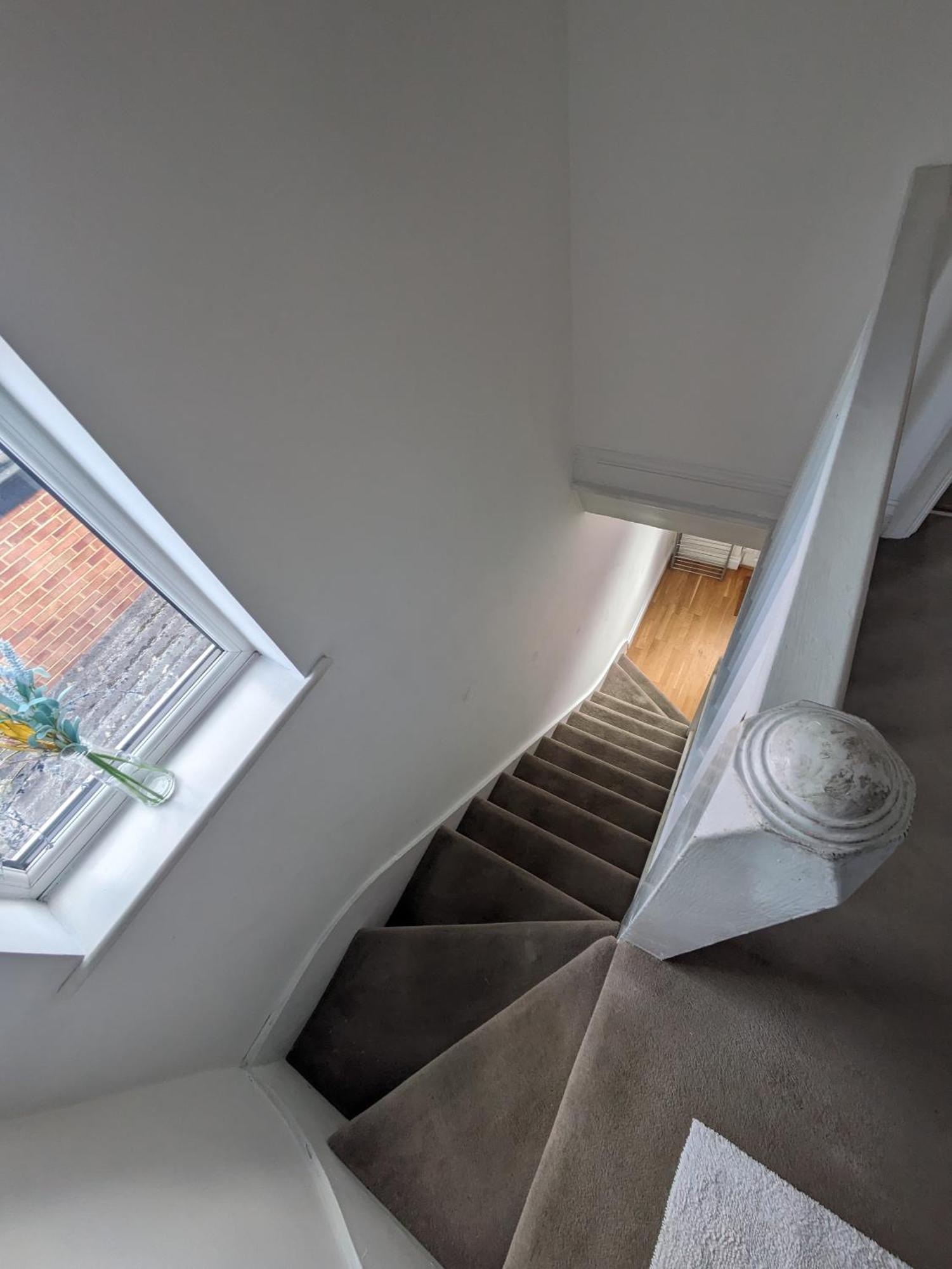 Cosy Relaxing 4 Bed With 2 Parking Space